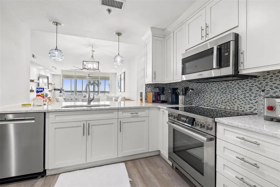 615 Dream Island Place #210, Longboat Key, FL 34228 - #3