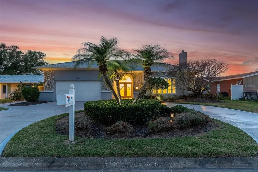 11870 6th Street E, Treasure Island, FL 33706 - #2