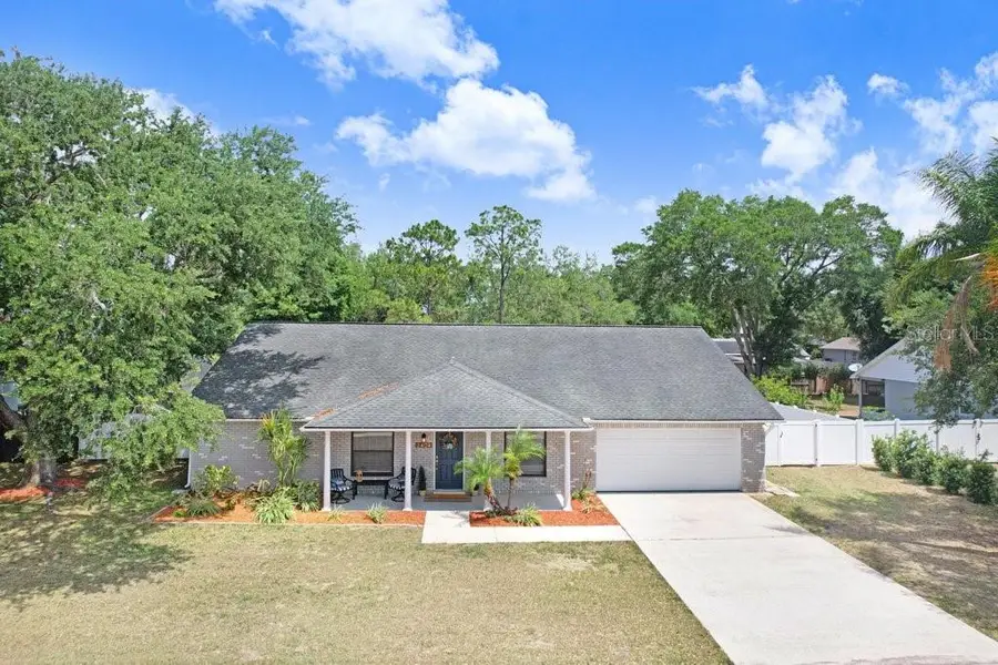 2404 Buckhorn Manor Drive, Valrico, FL 33594 - #2