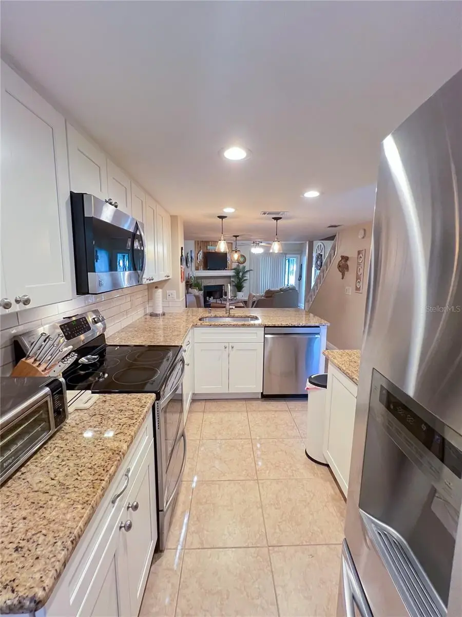 6721 121 Avenue #E, Largo, FL 33773 - #3