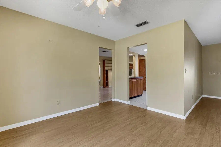 3147 E Dorchester Drive, Palm Harbor, FL 34684 - #3