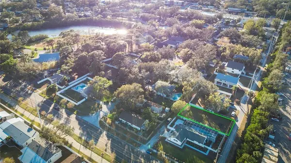 70th Avenue N, ST PETERSBURG, FL 33702