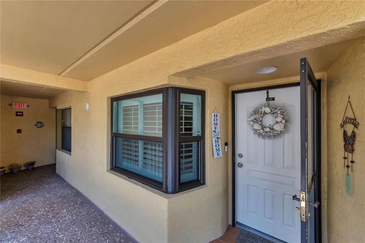 5849 Park St N #202, Saint Petersburg, FL 33709 - #1