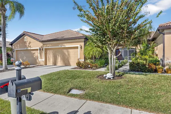 329 Seneca Falls Drive, APOLLO BEACH, FL 33572