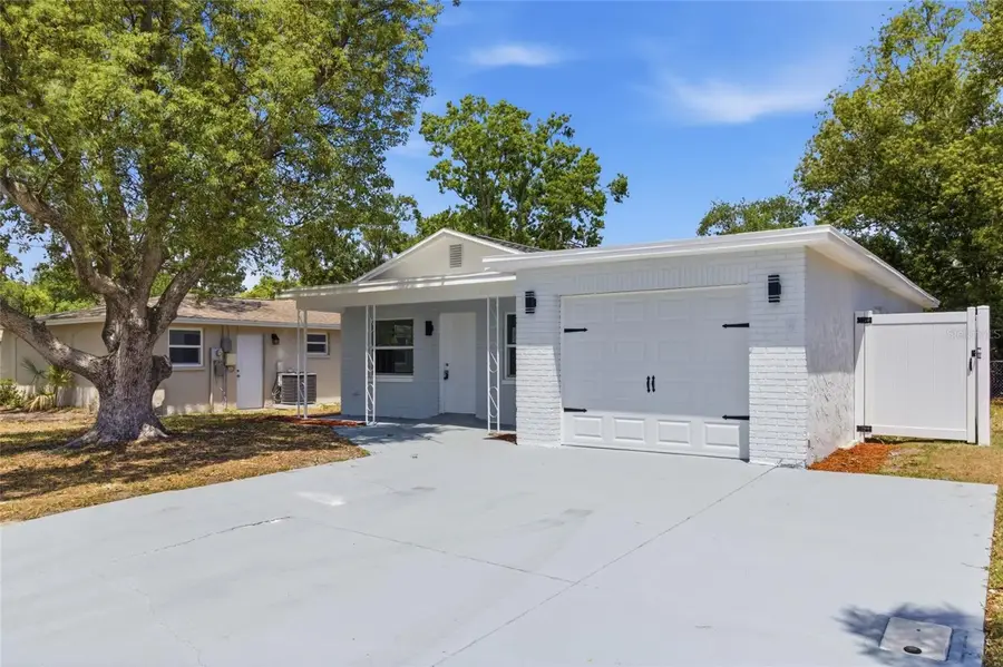 3042 Bahia Avenue, Holiday, FL 34690 - #3