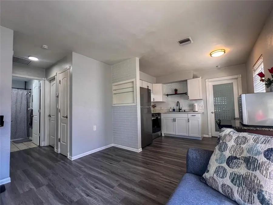 772 71st Avenue N, Saint Petersburg, FL 33702 - #3