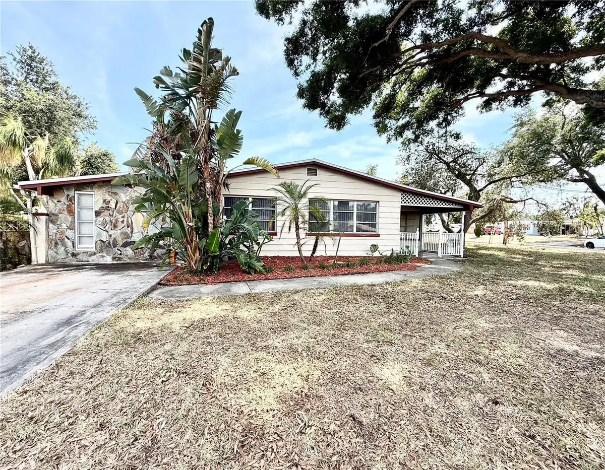 10862 Village Green Avenue, Seminole, FL 33772 - #1
