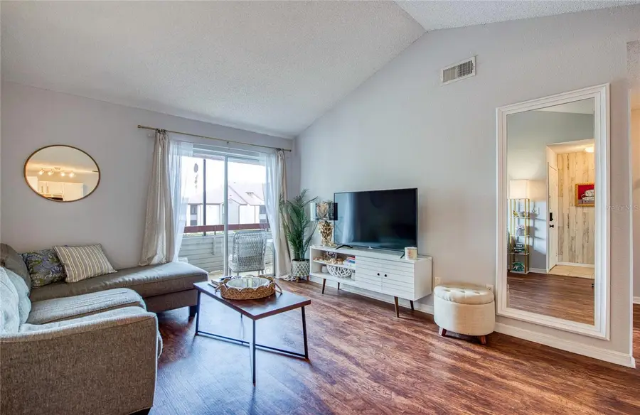 10263 Gandy Boulevard N #2110, Saint Petersburg, FL 33702 - #3