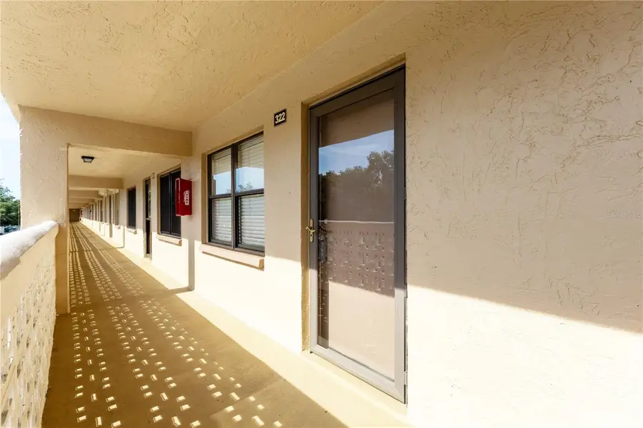 5080 Locust Street Ne #322, Saint Petersburg, FL 33703 - #2