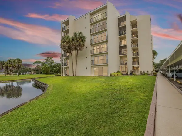 225 Country Club Drive #1604, LARGO, FL 33771