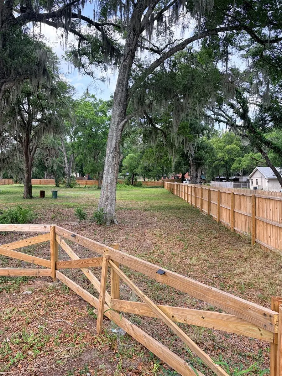 Brooker, Brandon, FL 33511 - #3