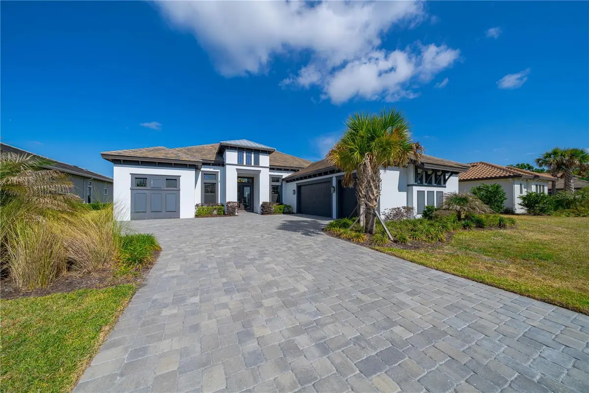 4866 Freccia Loop, Wesley Chapel, FL 33543 - #1