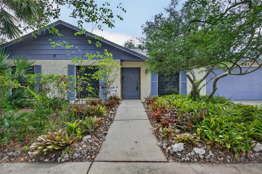 901 W River Drive, Temple Terrace, FL 33617 - #2