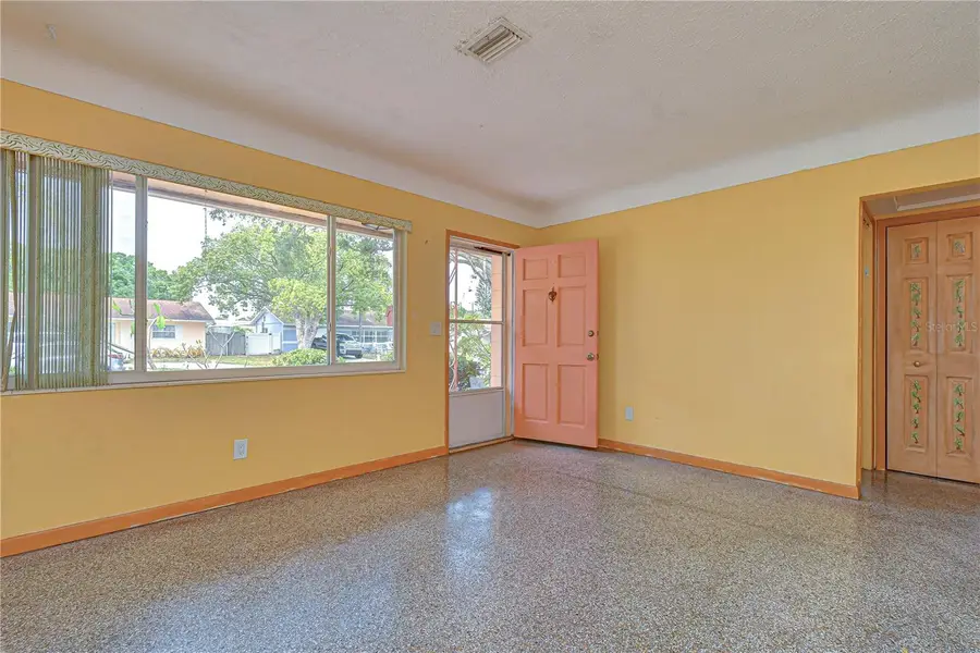 6710 35th Terrace N, Saint Petersburg, FL 33710 - #3