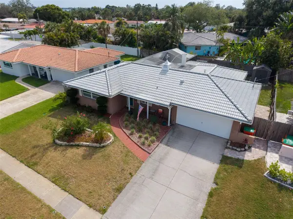 5676 Williams Boulevard, SEMINOLE, FL 33772