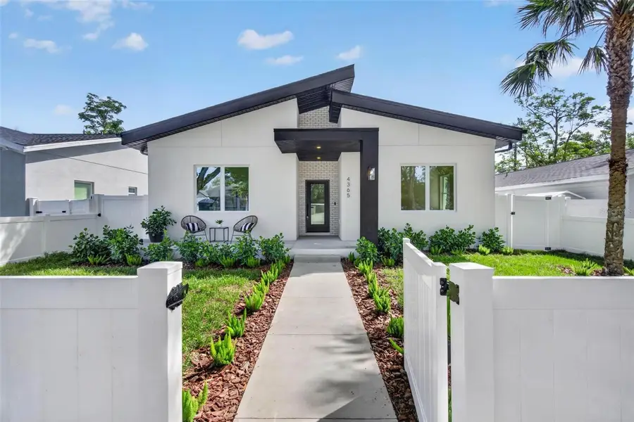 4365 Iris Street N, Saint Petersburg, FL 33714 - #2