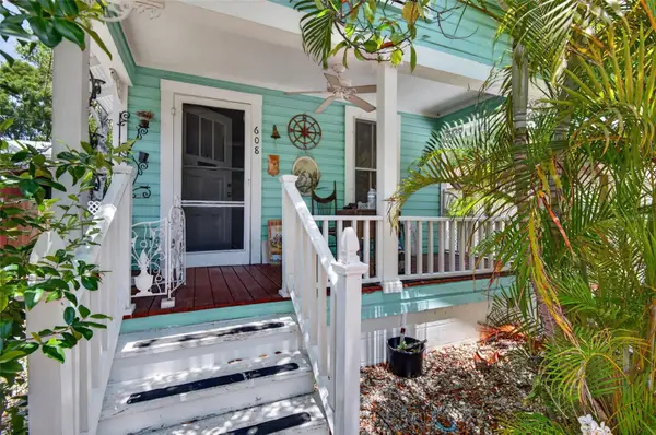 608 Belleview Boulevard, BELLEAIR, FL 33756