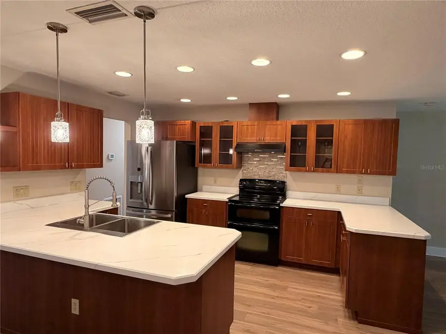 521 Hiawatha Avenue, Inverness, FL 34452 - #2