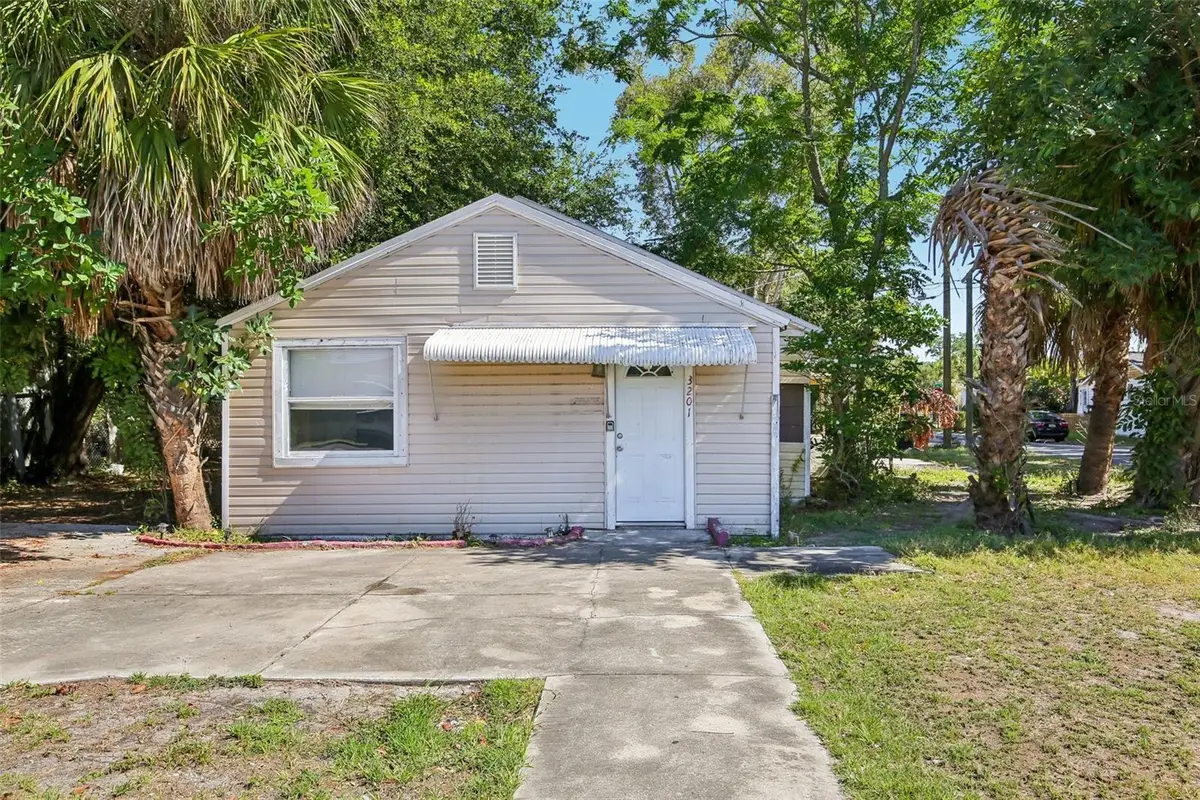 3201 Freemont Terrace S, Saint Petersburg, FL 33712 - #1