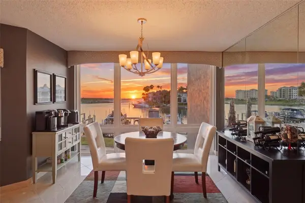 1060 Pinellas Bayway S #204, TIERRA VERDE, FL 33715