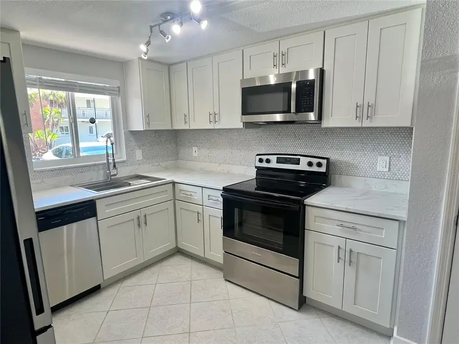 4550 Overlook Drive Ne #156, Saint Petersburg, FL 33703 - #2