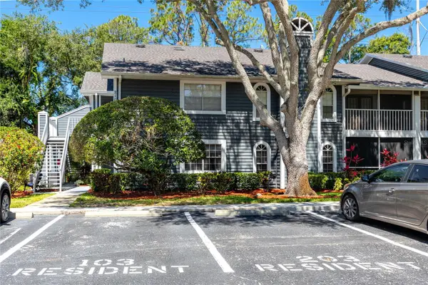 2101 Fox Chase Boulevard #107, PALM HARBOR, FL 34683