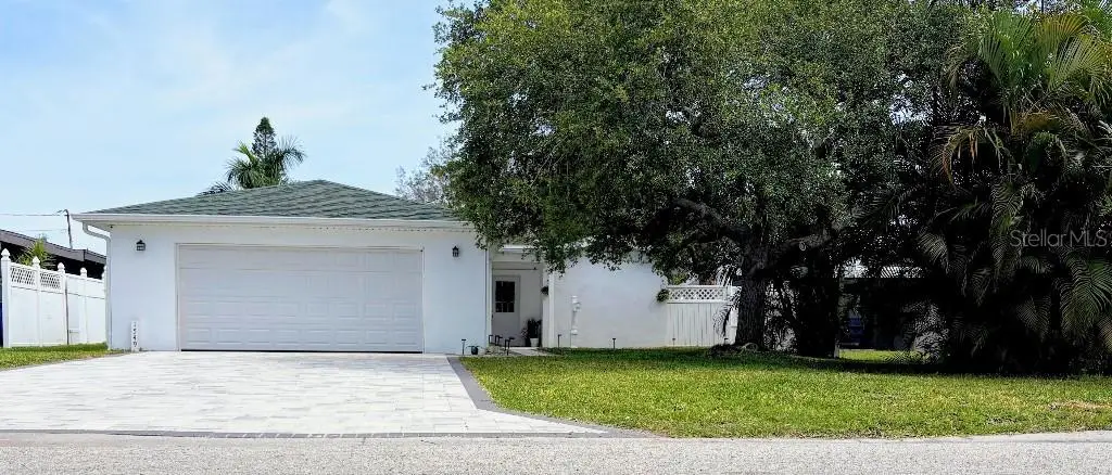 1549 Delaware Avenue Ne, Saint Petersburg, FL 33703 - #1