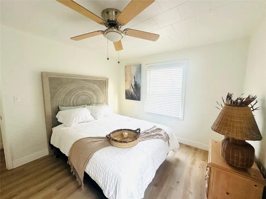 4811 Emerson Avenue S, Saint Petersburg, FL 33711 - #2