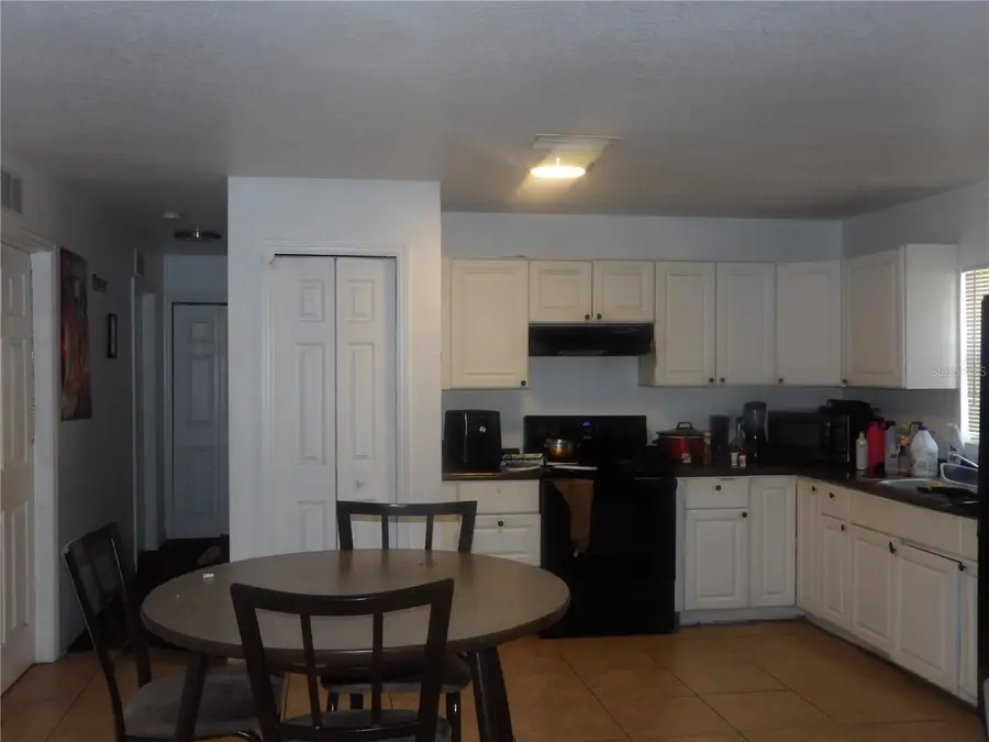 216 W 10th Street, Lakeland, FL 33805 - #3