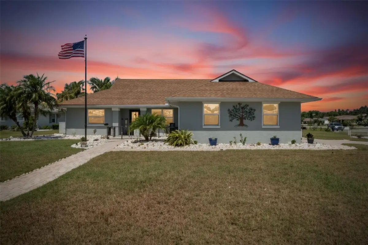 2002 E View Drive, Sun City Center, FL 33573 - #1