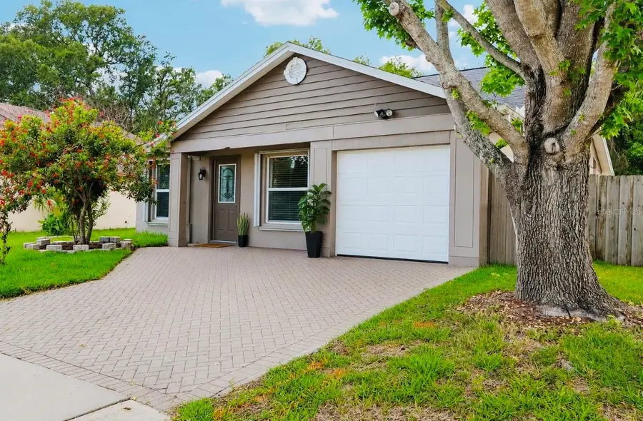 1525 Kestrel Way, Brandon, FL 33511 - #2
