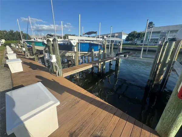 33ss SE Starfish Drive Se #33SS, ST PETERSBURG, FL 33705