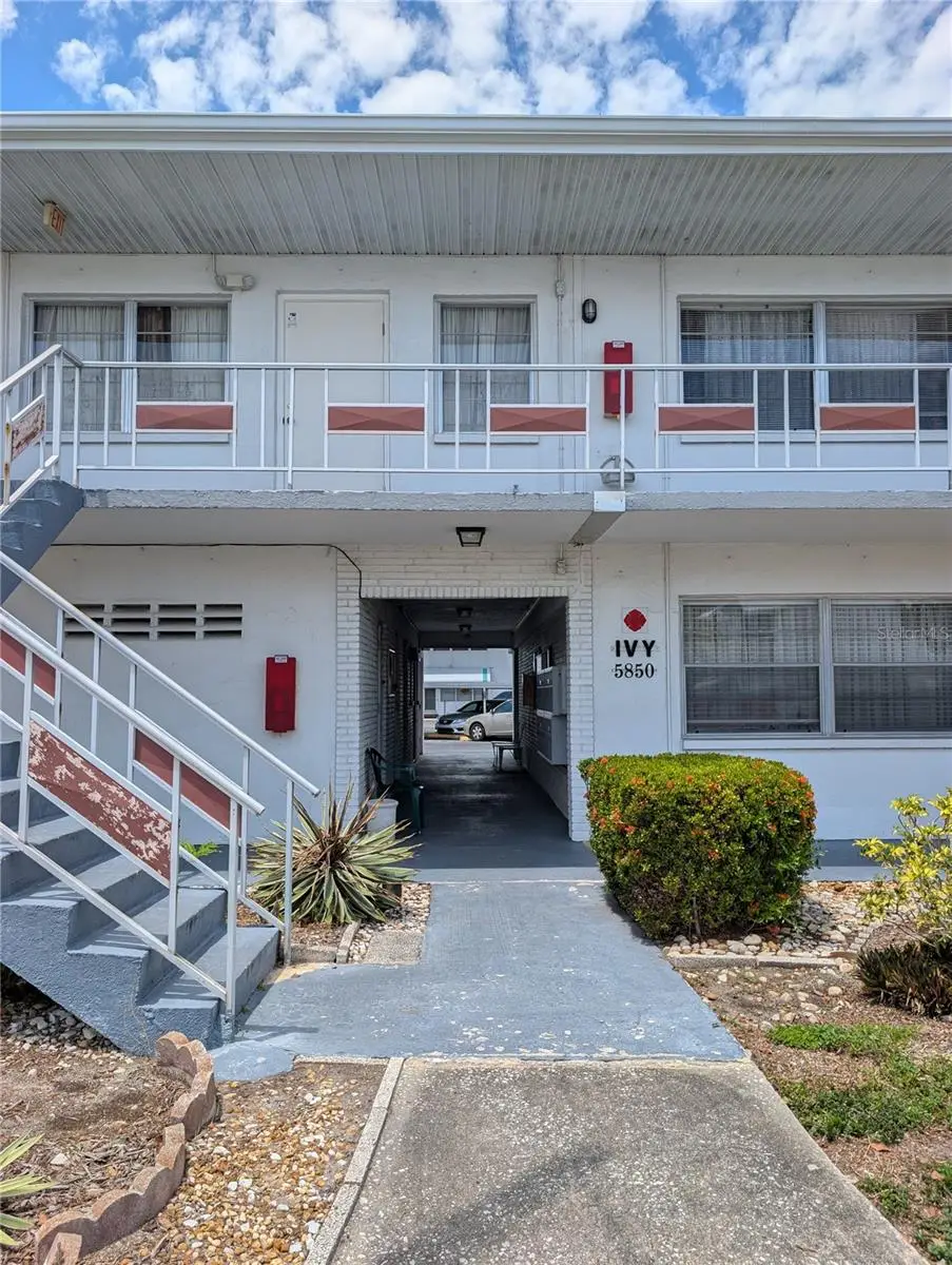 5850 18th Street N #7, Saint Petersburg, FL 33714 - #1