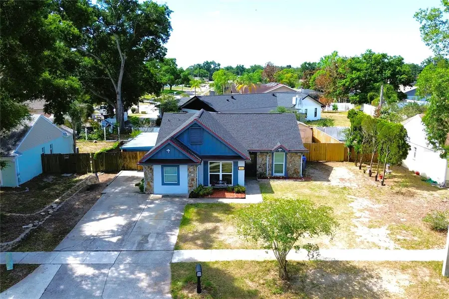 851 Sunridge Point Drive, Seffner, FL 33584 - #3