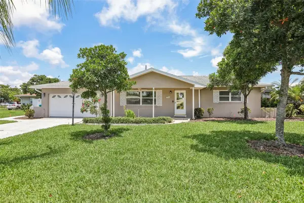 11589 64th Terrace, SEMINOLE, FL 33772