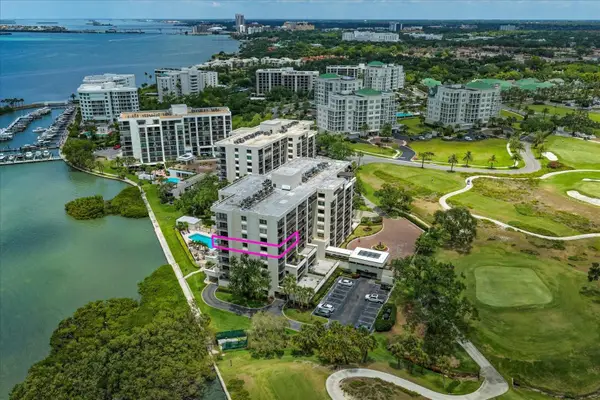 4 Belleview Boulevard #503, BELLEAIR, FL 33756
