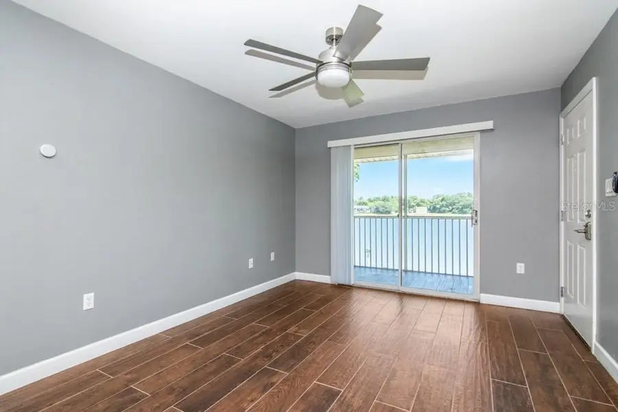 214 Lake Parsons Green #208, Brandon, FL 33511 - #2