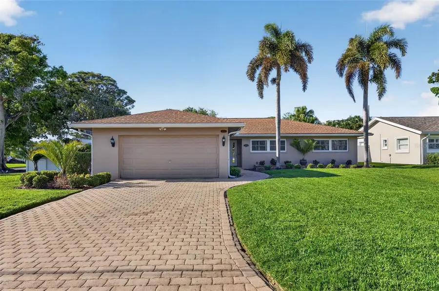 1501 N Dakota Avenue Ne, Saint Petersburg, FL 33703 - #3