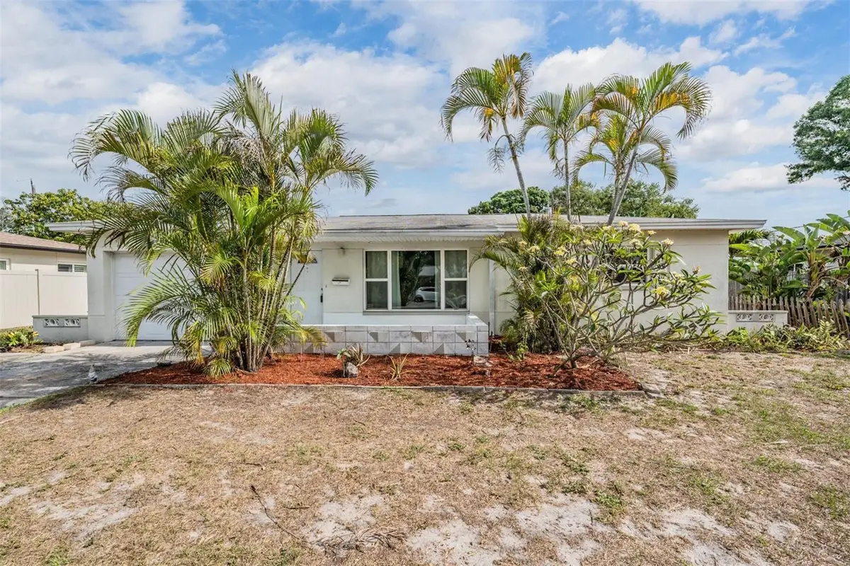 4357 32nd Avenue N, Saint Petersburg, FL 33713 - #1
