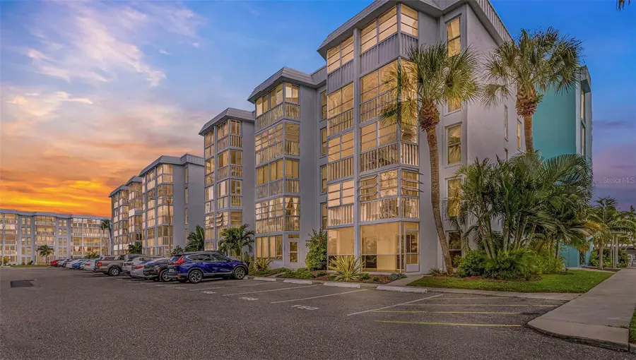 4910 38th Way S #111, Saint Petersburg, FL 33711 - #2