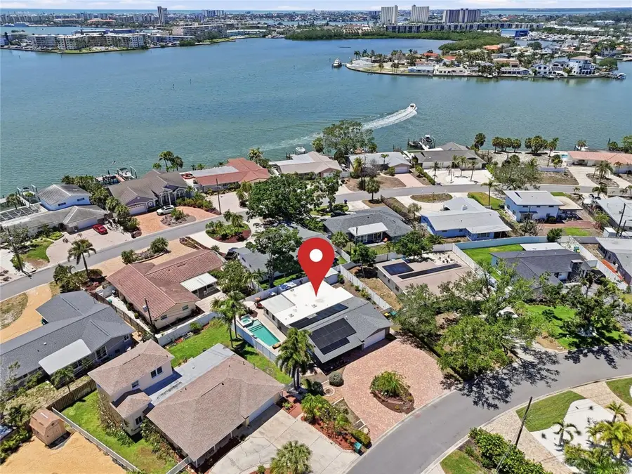 2095 Dolphin Boulevard S, Saint Petersburg, FL 33707 - #2