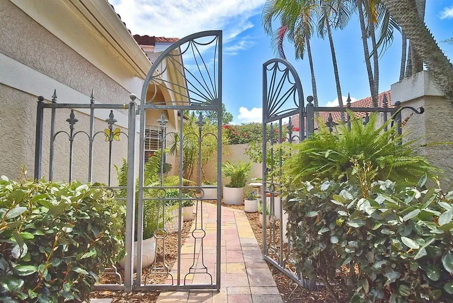 3890 Lyndhurst Court, Sarasota, FL 34235 - #2