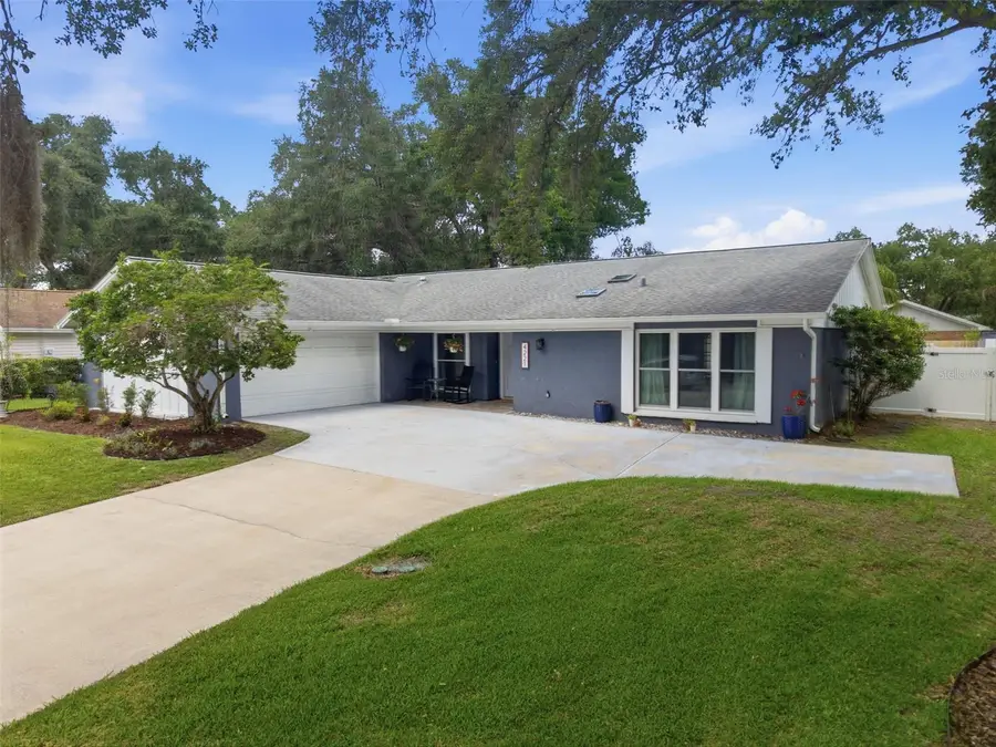 4221 Water Oaks Lane, Tampa, FL 33618 - #2