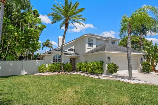 848 Christina Circle, OLDSMAR, FL 34677