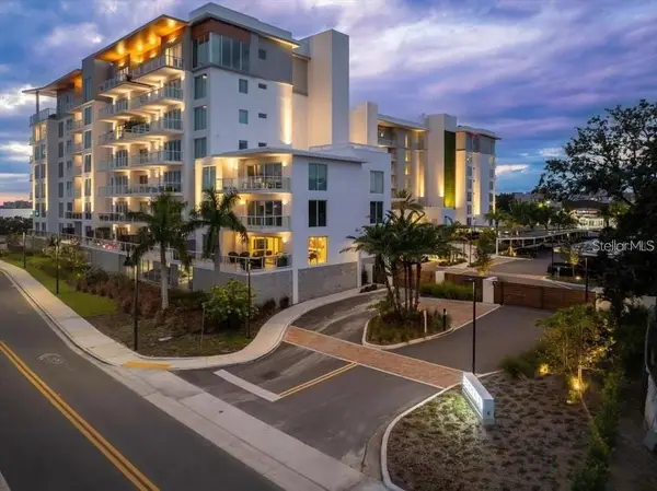 1020 Sunset Point Road #111, CLEARWATER, FL 33755
