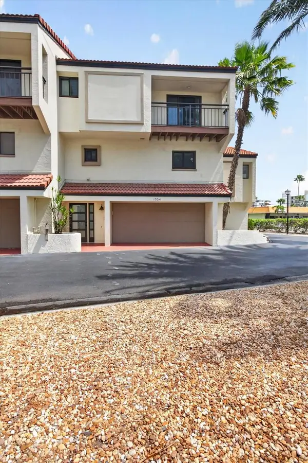 240 Windward Passage #1004, CLEARWATER BEACH, FL 33767