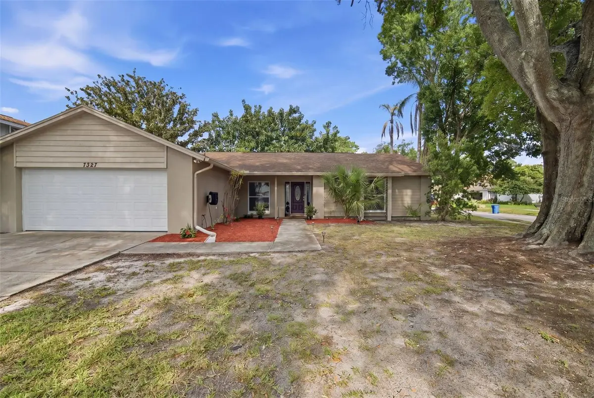 7327 Sunshine Circle, Tampa, FL 33634 - #1
