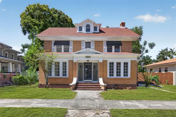 835 16th Avenue Ne, ST PETERSBURG, FL 33704