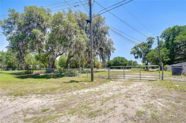 8706 Mary Ivy Drive, PLANT CITY, FL 33567