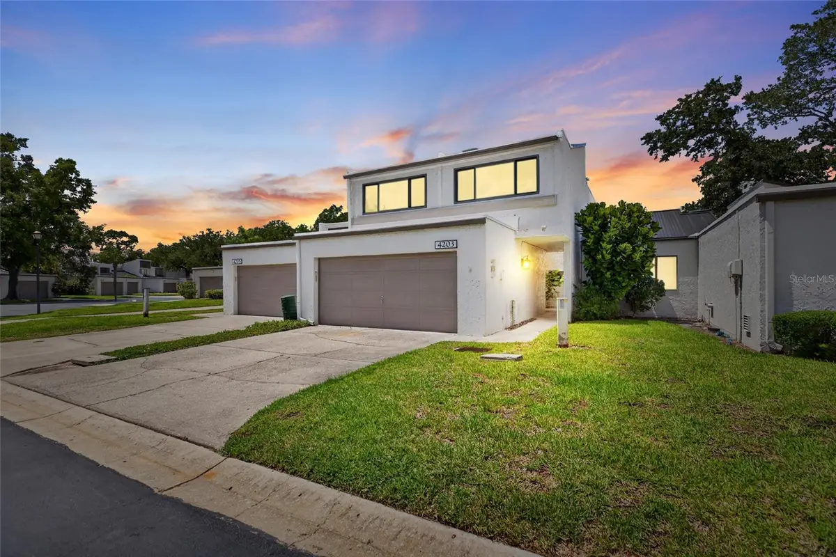 4203 Fairway Run, Tampa, FL 33618 - #1